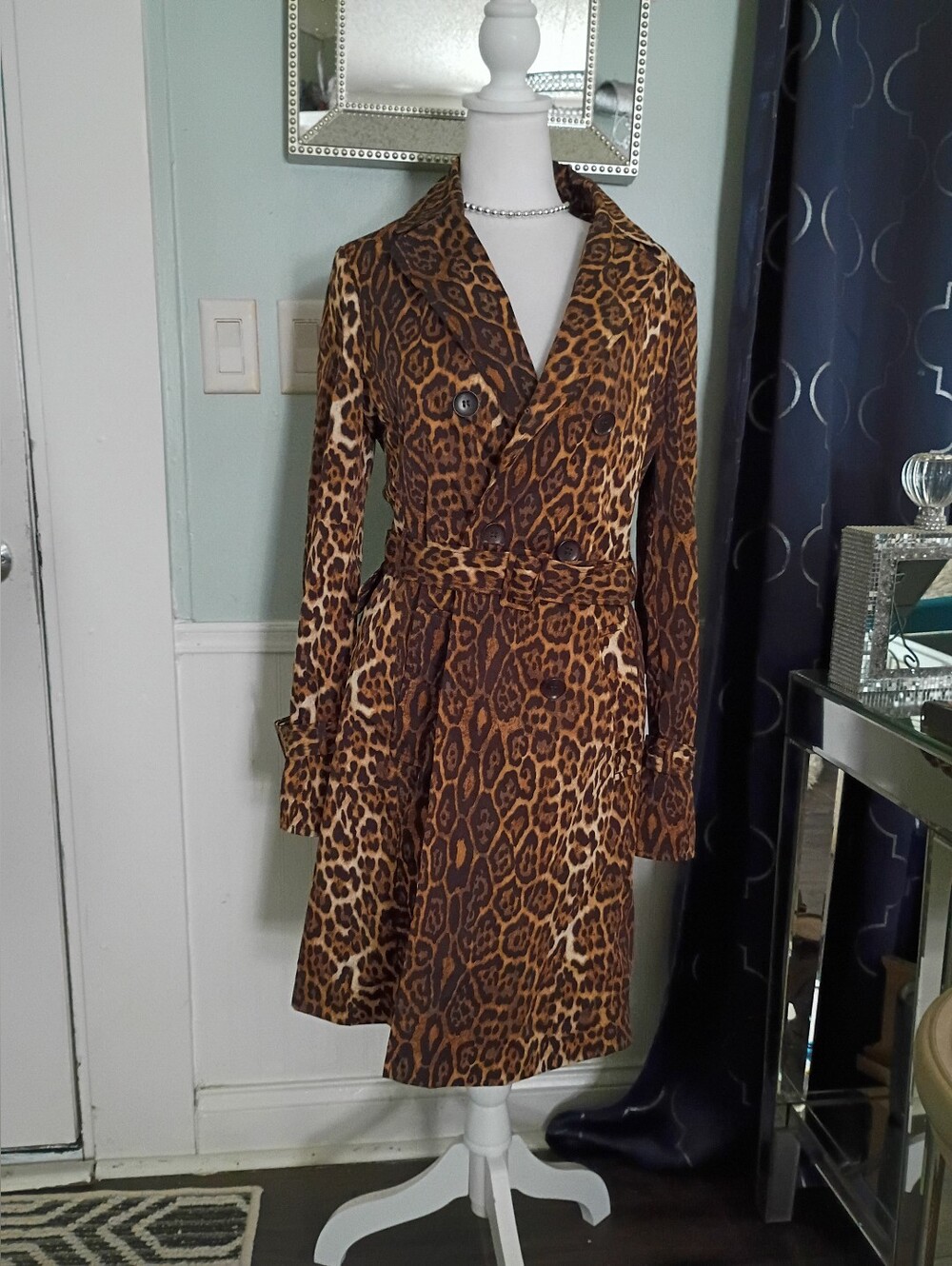 BCBGMaxAzria Leopard-Print Trench Coat in Brown and Black - Picture 4 of 16